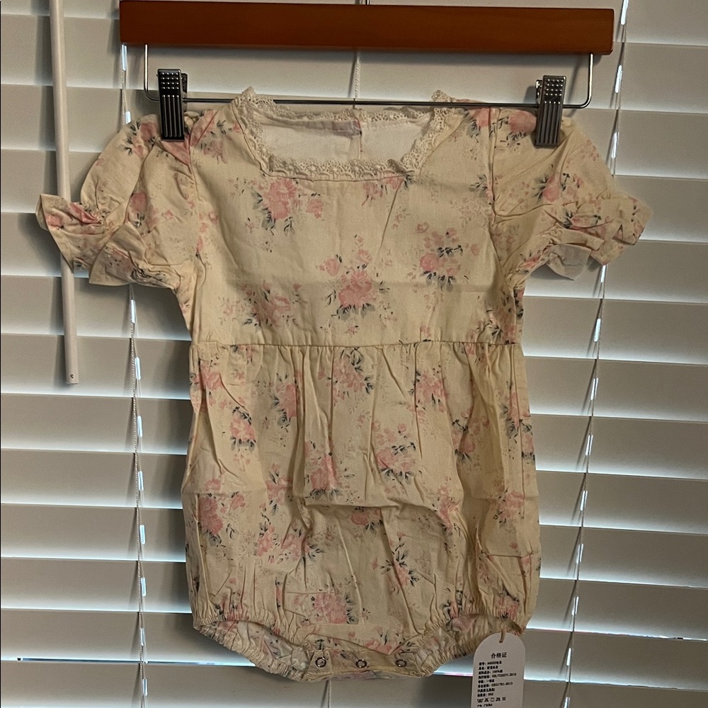 NWT Vintage Floral 100% Cotton Baby Romper Onesie Lace Puff Sleeves Size 90 - 2Y